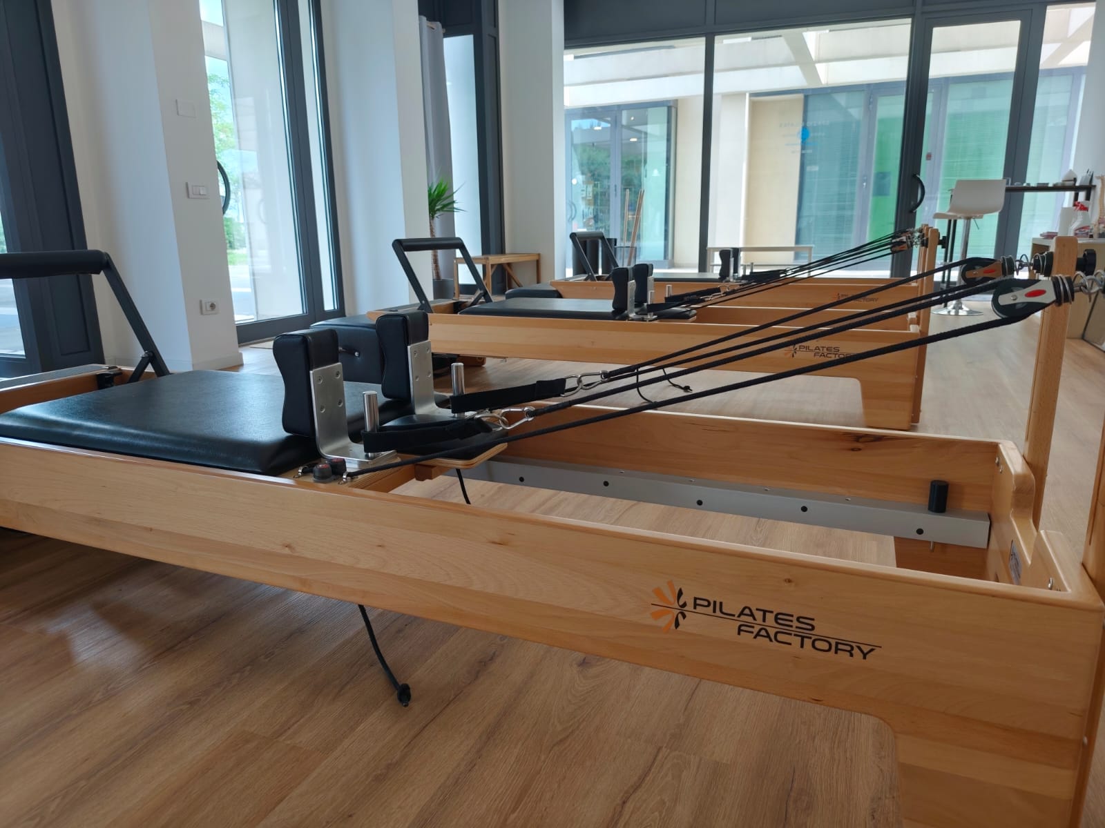 Spazio Pilates Reformer in Linea